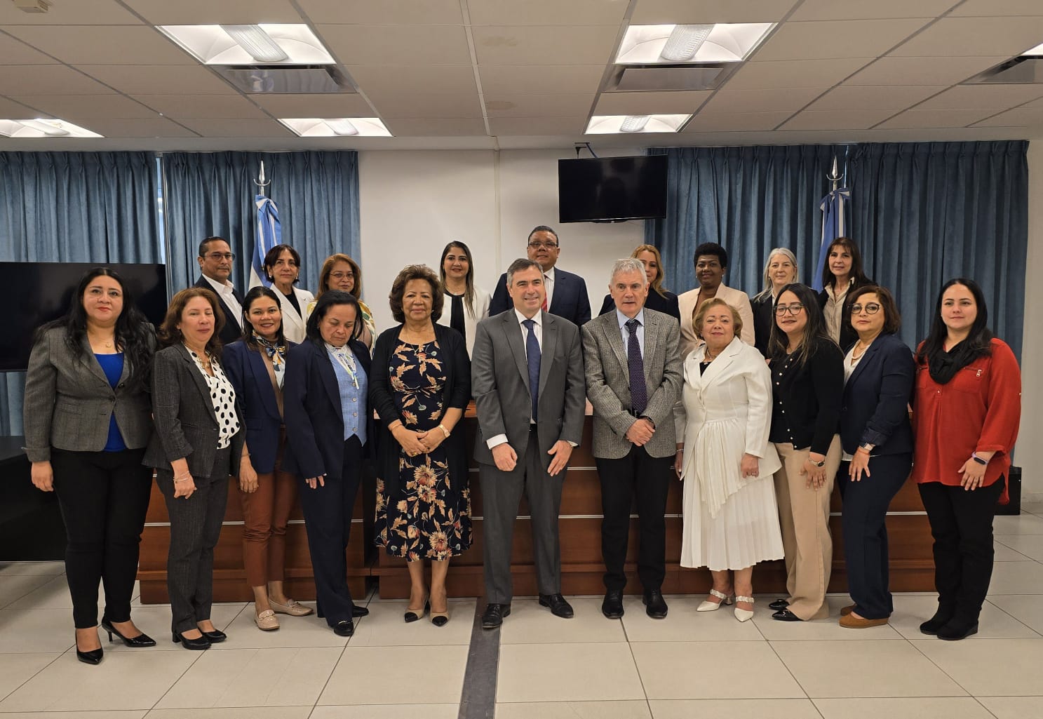 0bdd8899-51aa-484e-bba4-d847cfdc6063