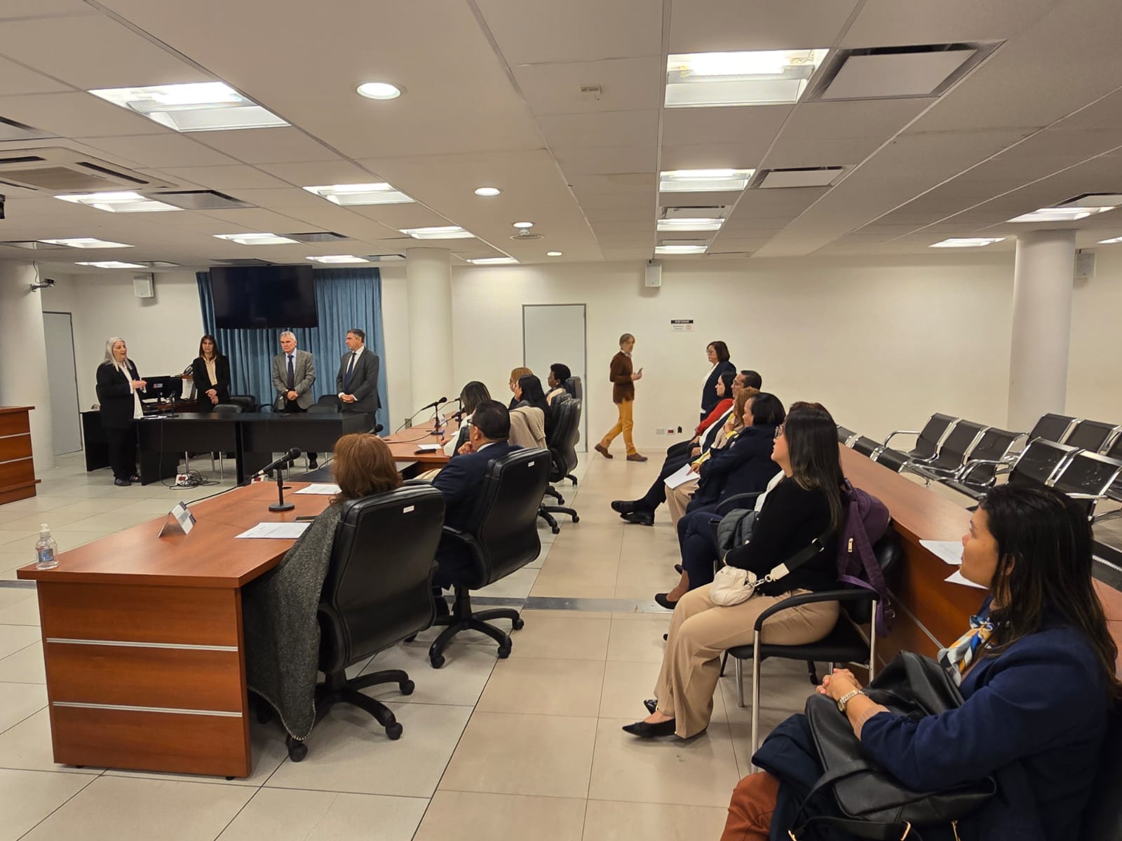 6bf6dae2-3cd1-4756-a56d-63967805a802